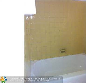3rd image of 524 N L St #3