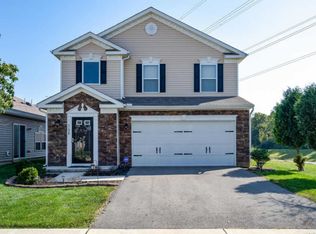 5198 Macclellan St N, Groveport, OH 43125