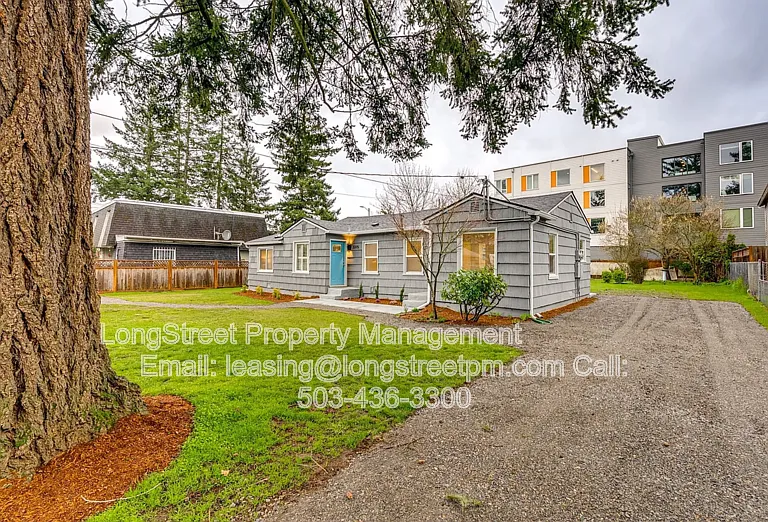 3315 SE 127th Pl #1 — Photo 1