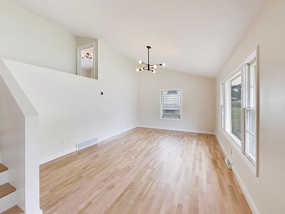 3rd image of 449 Washington Park Blvd