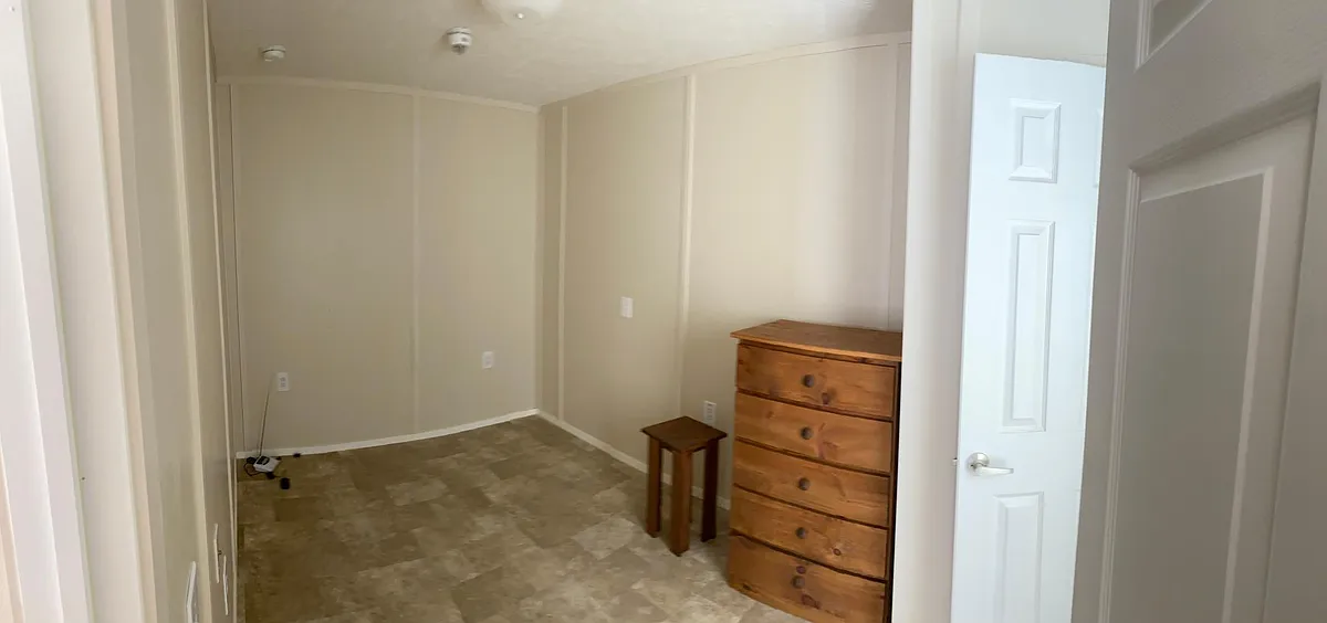 Building Photo - 117 W Pleasant St #18