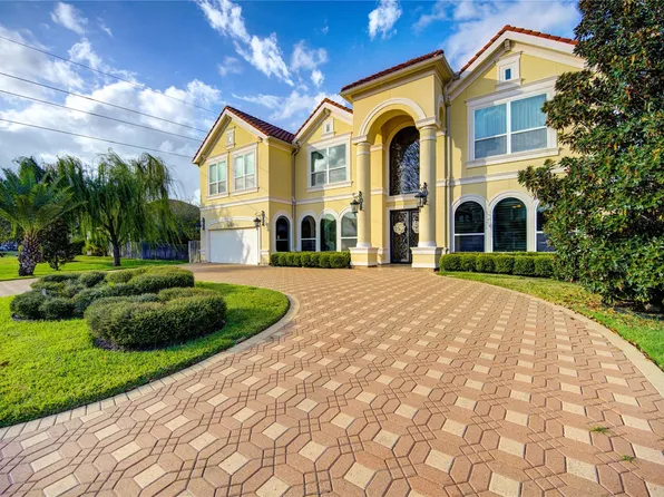 14222 Teal Cove Ln, Houston, TX 77077