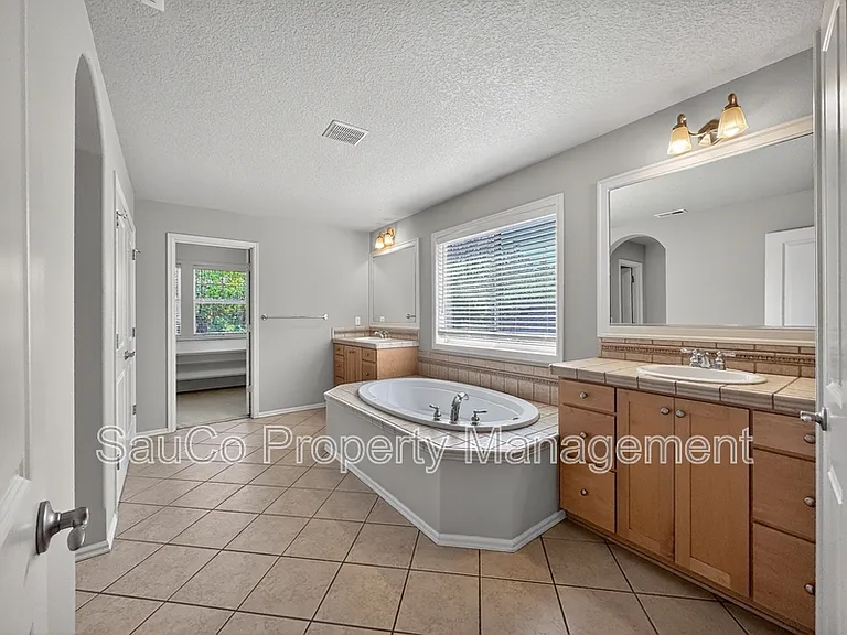 21109 NW Galice Ln — Photo 26