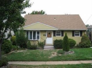187 E James Pl, Iselin, NJ 08830