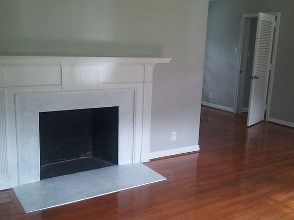 4th image of 909 Cottage Hill Ave