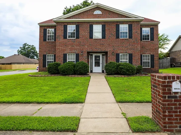 3303 N Crescent Dr, Bryant, AR 72022