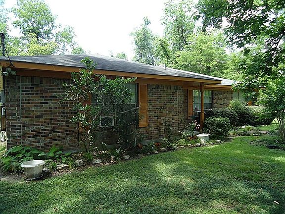 Four (4) sides brick.