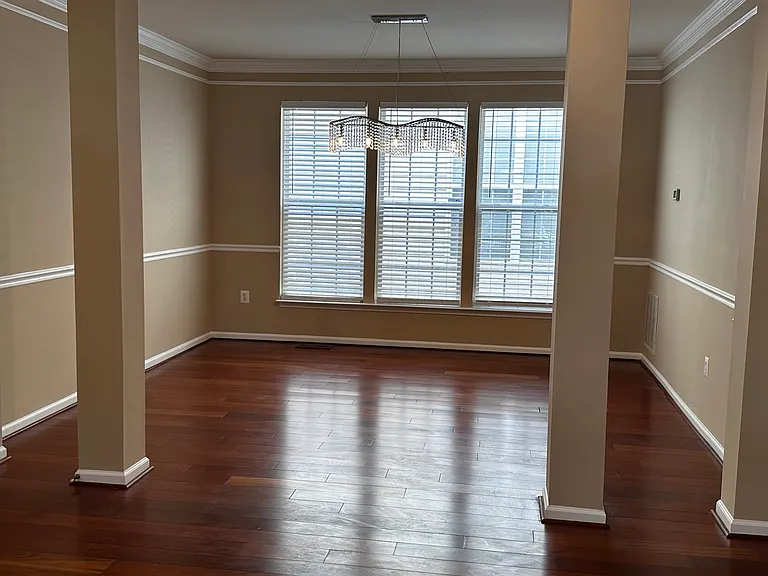 Formal dinning room