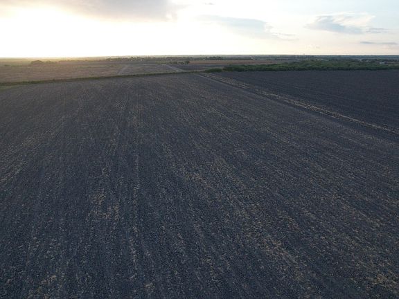2nd image of 6-1 Mile East Rd