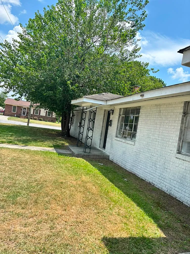 2 bed, 850 sqft, $1,000 — Photo 1