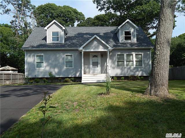 1st image of 15 Hewitt Blvd