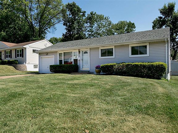 2nd image of 6424 Ashbury Dr