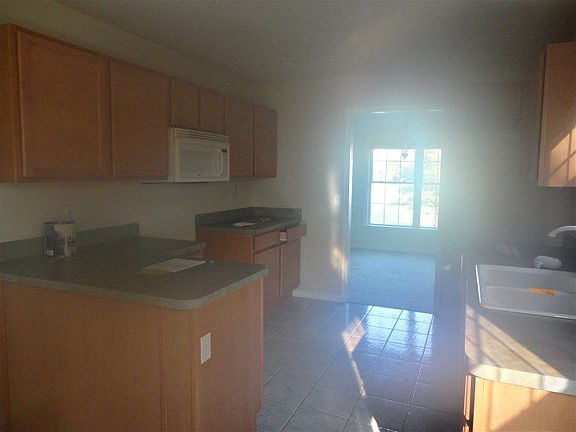 3rd image of 32524 Herring Wood Dr