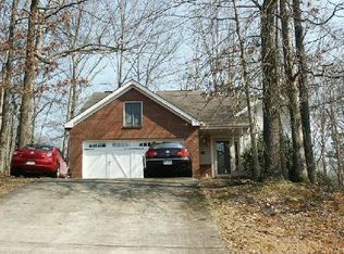 1000 Taylor Oaks Dr, Roswell, GA 30076