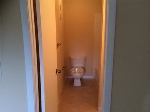 3rd image of 8747 NW 39th St