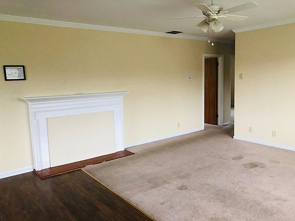 5th image of 402 Akers Dr