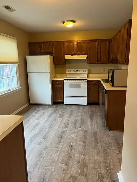 104 Franklin Parke Ct — Photo 3