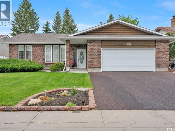 15 Dalhousie Way, Regina, SK S4V 0A1