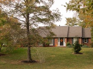 5605 Harmony Woods Ln, Evansville, IN 47720