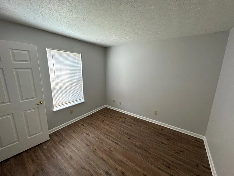 4101 Blue Lick Ct #3 — Photo 4