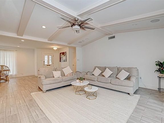 4th image of 5027 Yarwell Dr