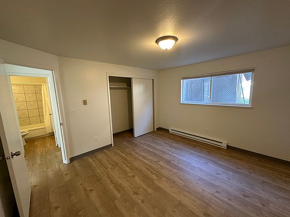 4th image of 208 S 4th St #3