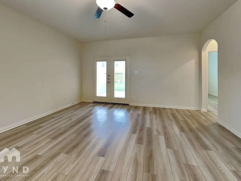 480 Lone Rider Dr — Photo 5