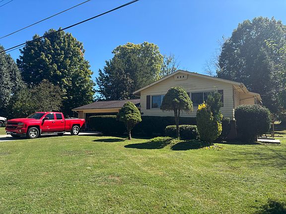 2nd image of 1836 Cherry Ave