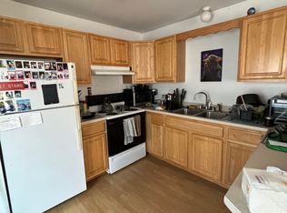 82 Fieldstone Dr APT B, Bangor, ME 04401