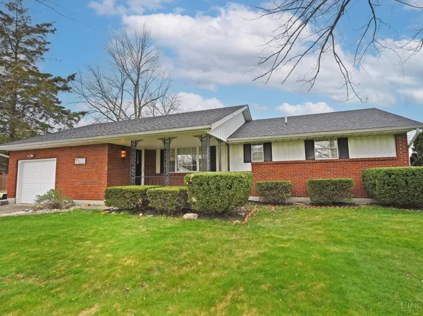 7452 Brock Dr, Blanchester, OH 45107