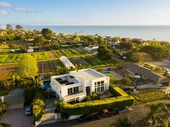 1271 Summit Pl, Cardiff, CA 92007