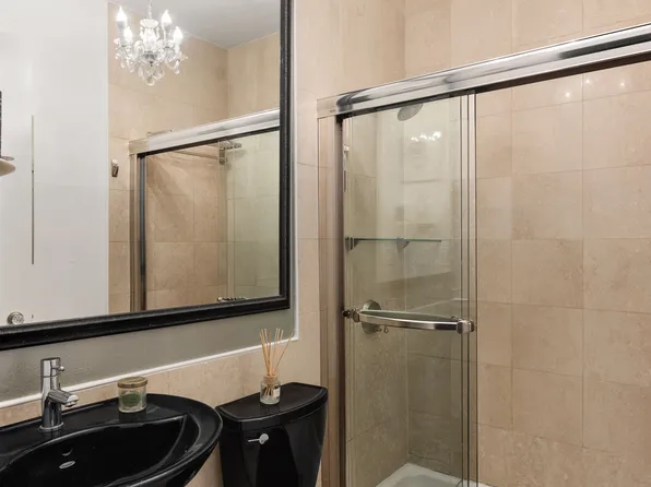 200 East 69th Street image 6 of 6