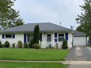 581 Willow Park Rd, Elyria, OH 44035