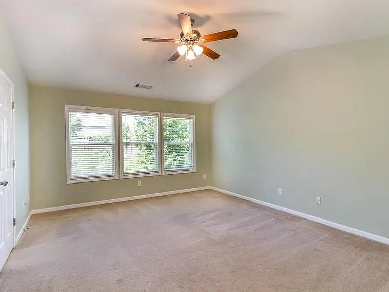 5640 Sterling Ct — Photo 12