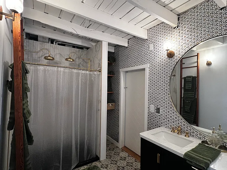 324 Sage St — Photo 5