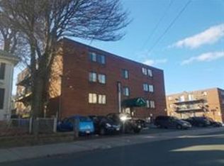39 Cary Ave APT 1, Chelsea, MA 02150