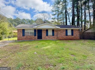 4 Highland Park Ct, Newnan, GA 30263