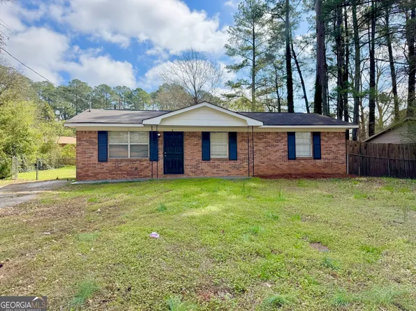 4 Highland Park Ct, Newnan, GA 30263