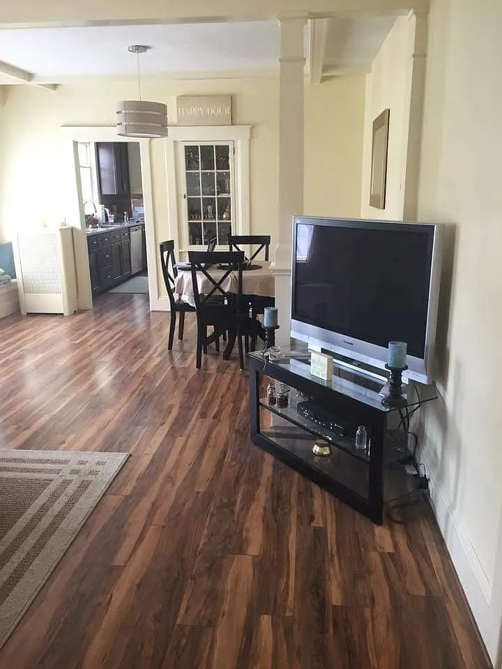 3 bed, 1064 sqft, $2,395 — Photo 3