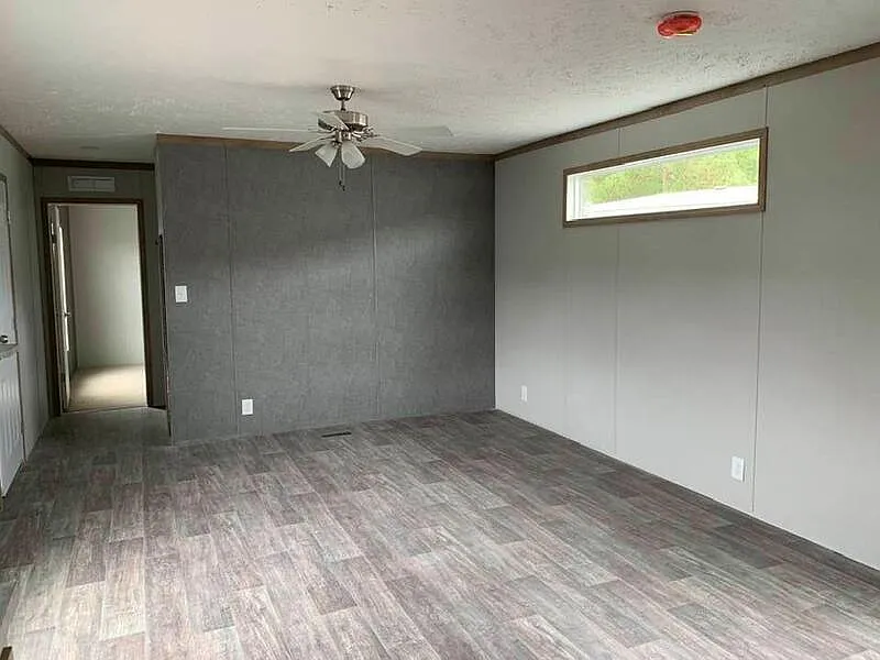 134 Ronald Blvd #6