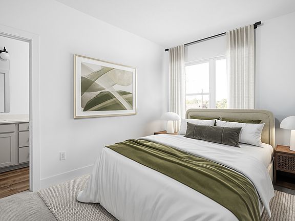 Spacious Owner s Suite
