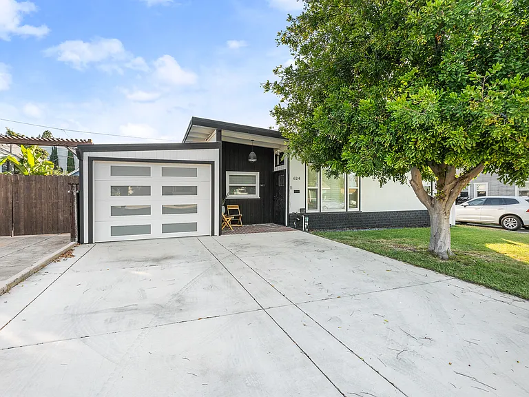 624 McKinley Dr — Photo 25