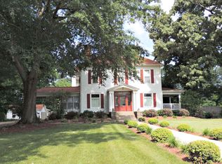 464 7th St SW, Hickory, NC 28602