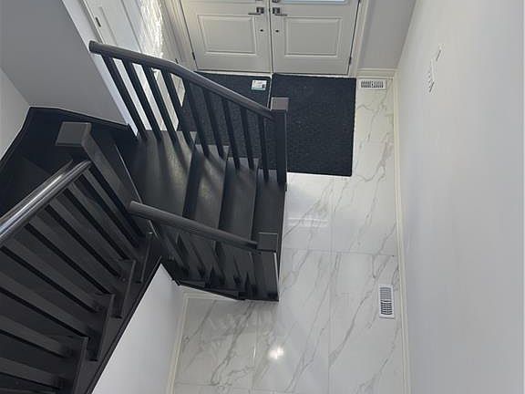5th image of 64 Alexsia St