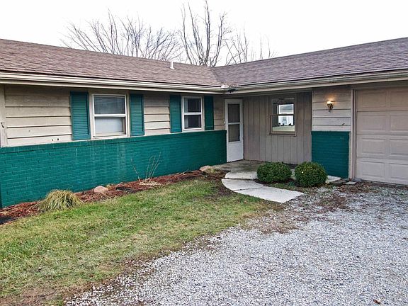 2nd image of 2705 W County Road 450 N