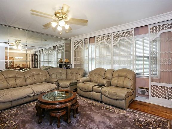 3rd image of 462 Midland Ave