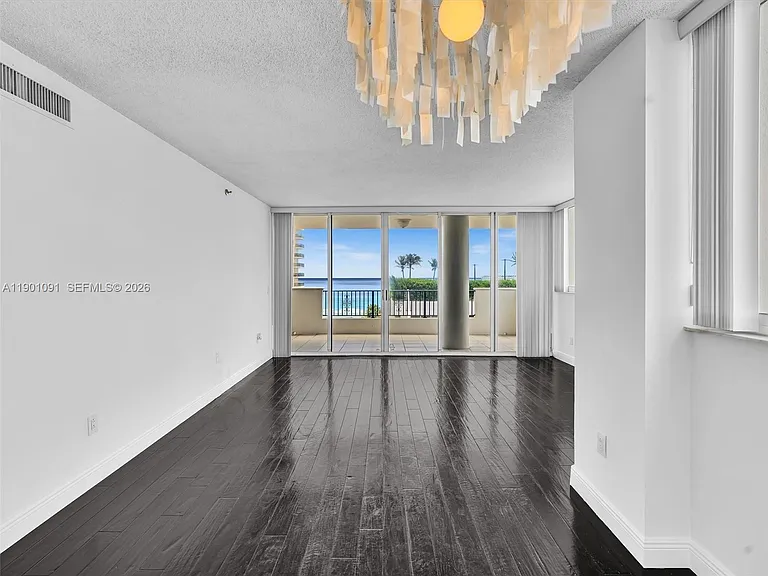 6422 Collins Ave #701 — Photo 5