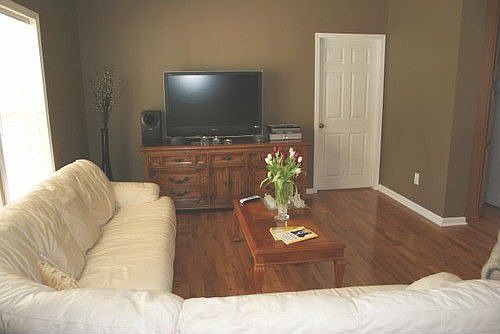 5th image of 46 Forge Valley Dr