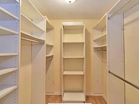 Custom closet