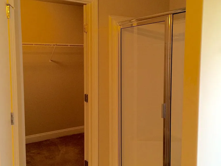 108 Grantham Cir — Photo 13